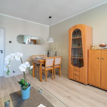 Centrum ✩ Komfortowy Apartament Z Balkonem * 그디니아
