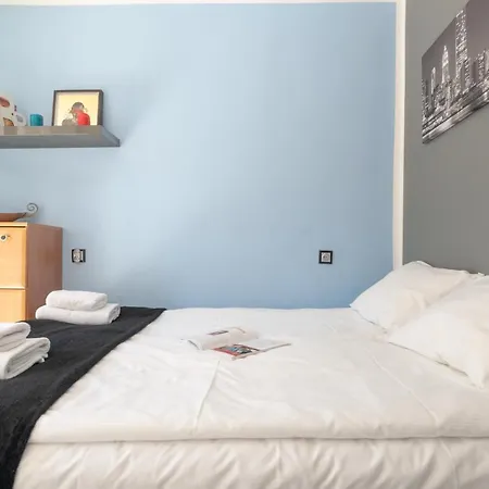 Centrum ✩ Komfortowy Apartament Z Balkonem גדינייה