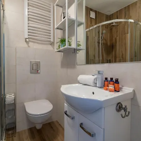Centrum ✩ Komfortowy Apartament Z Balkonem *