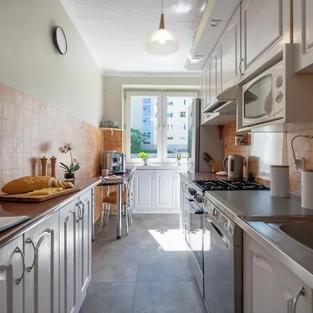 Centrum ✩ Komfortowy Apartament Z Balkonem * 그디니아